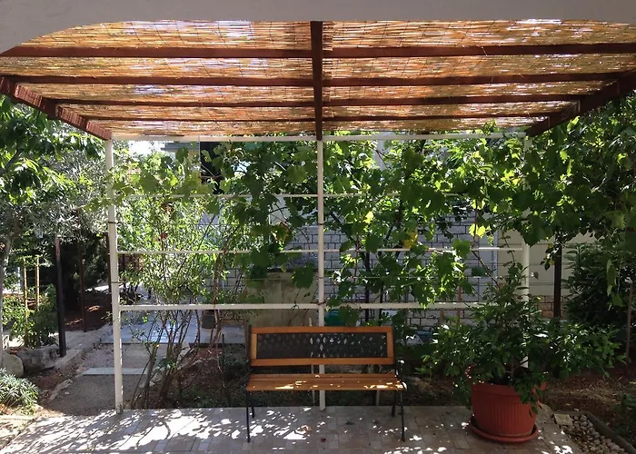 And Studio Jelusic * Pinezici (Krk)