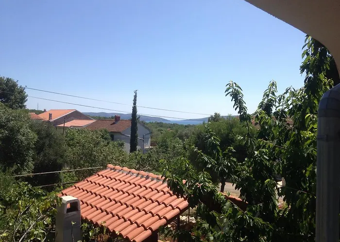 Apartman And Studio Jelusic Pinezici (Krk)